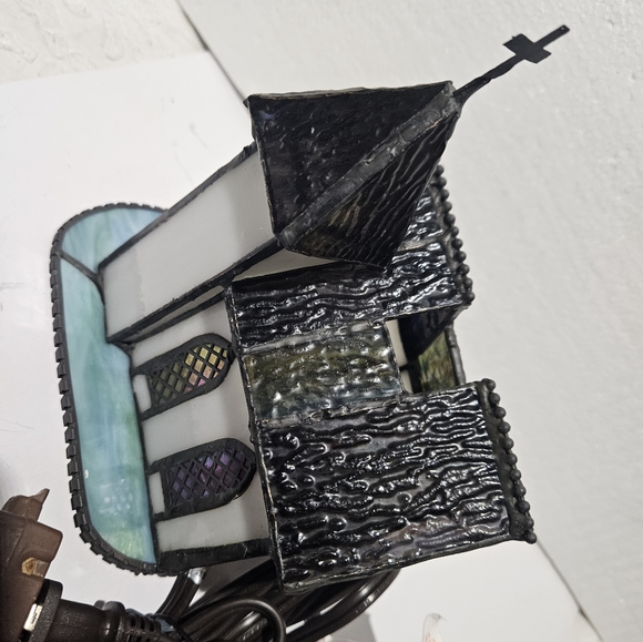 Church Tiffany Style Stained Glass Lamp - Picture 7 of 12